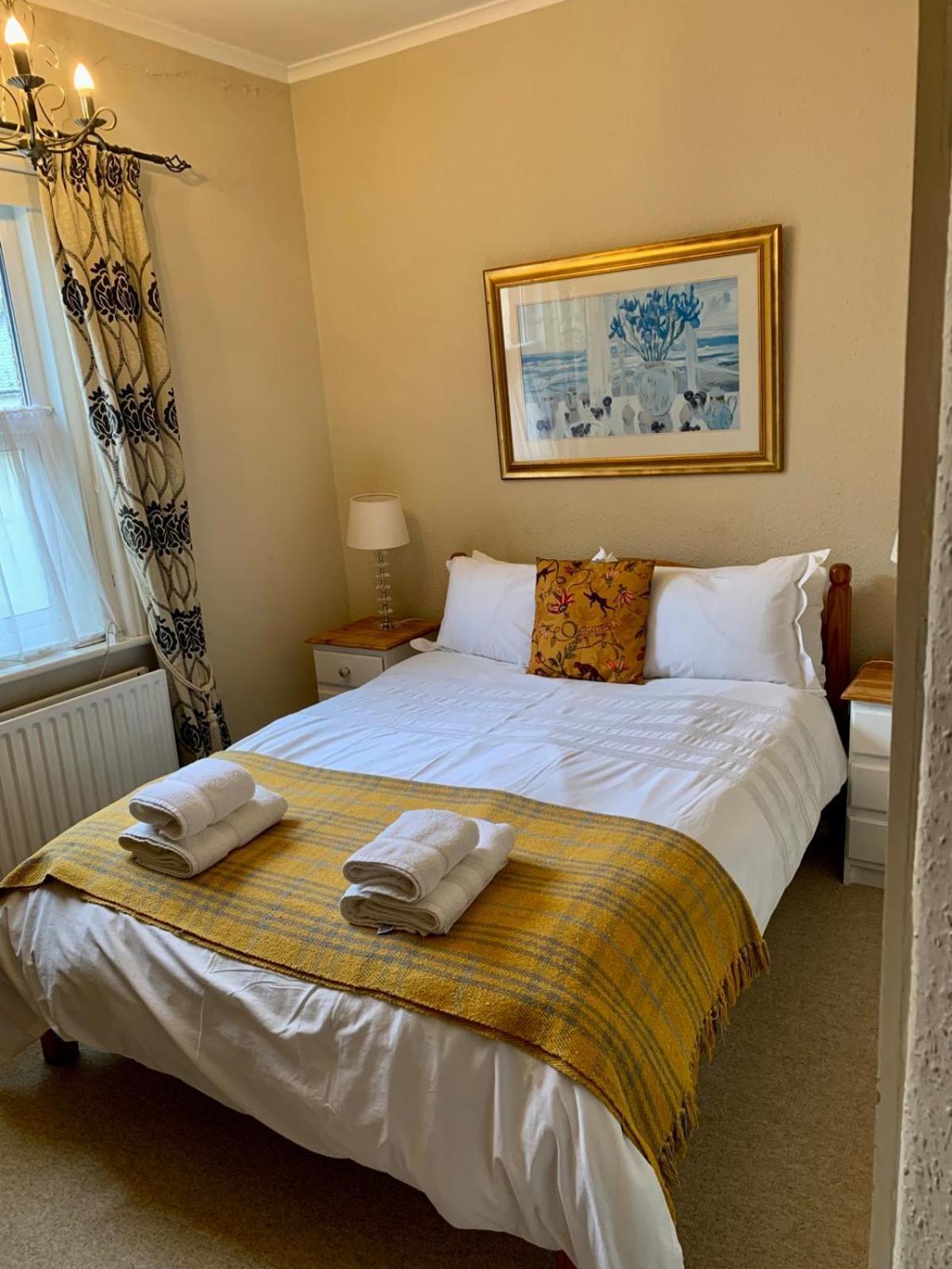 Gyves House Hotel Eastbourne Bagian luar foto