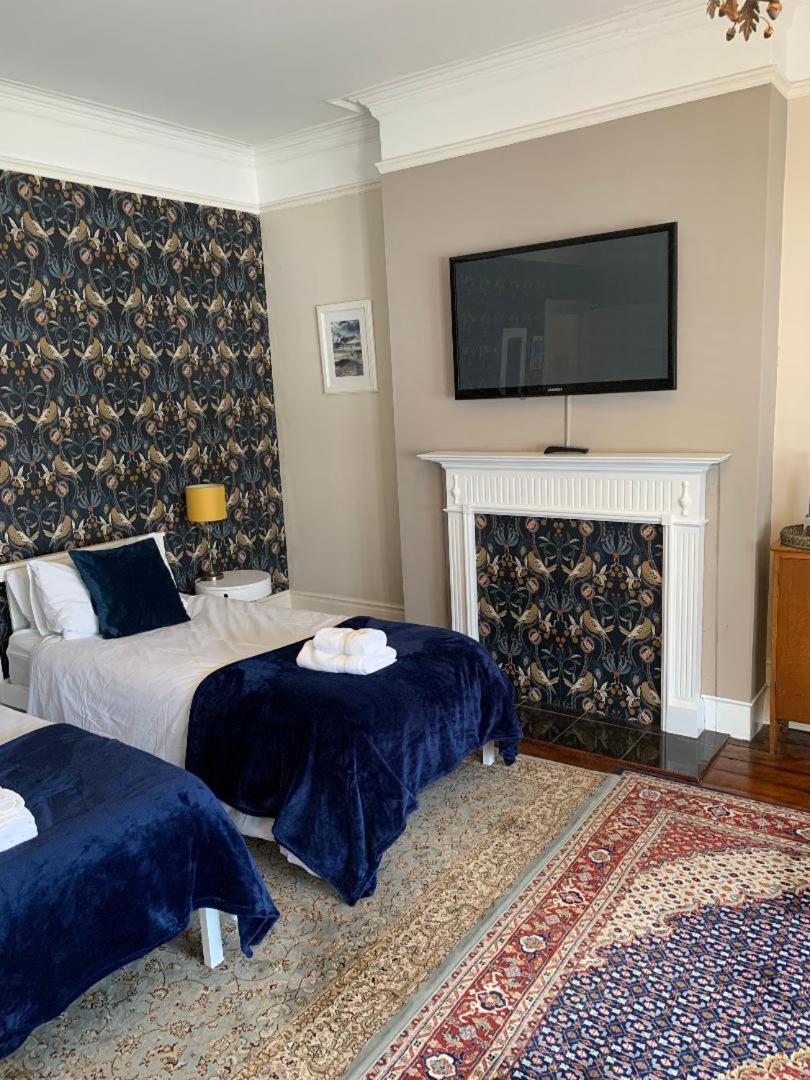 Gyves House Hotel Eastbourne Bagian luar foto